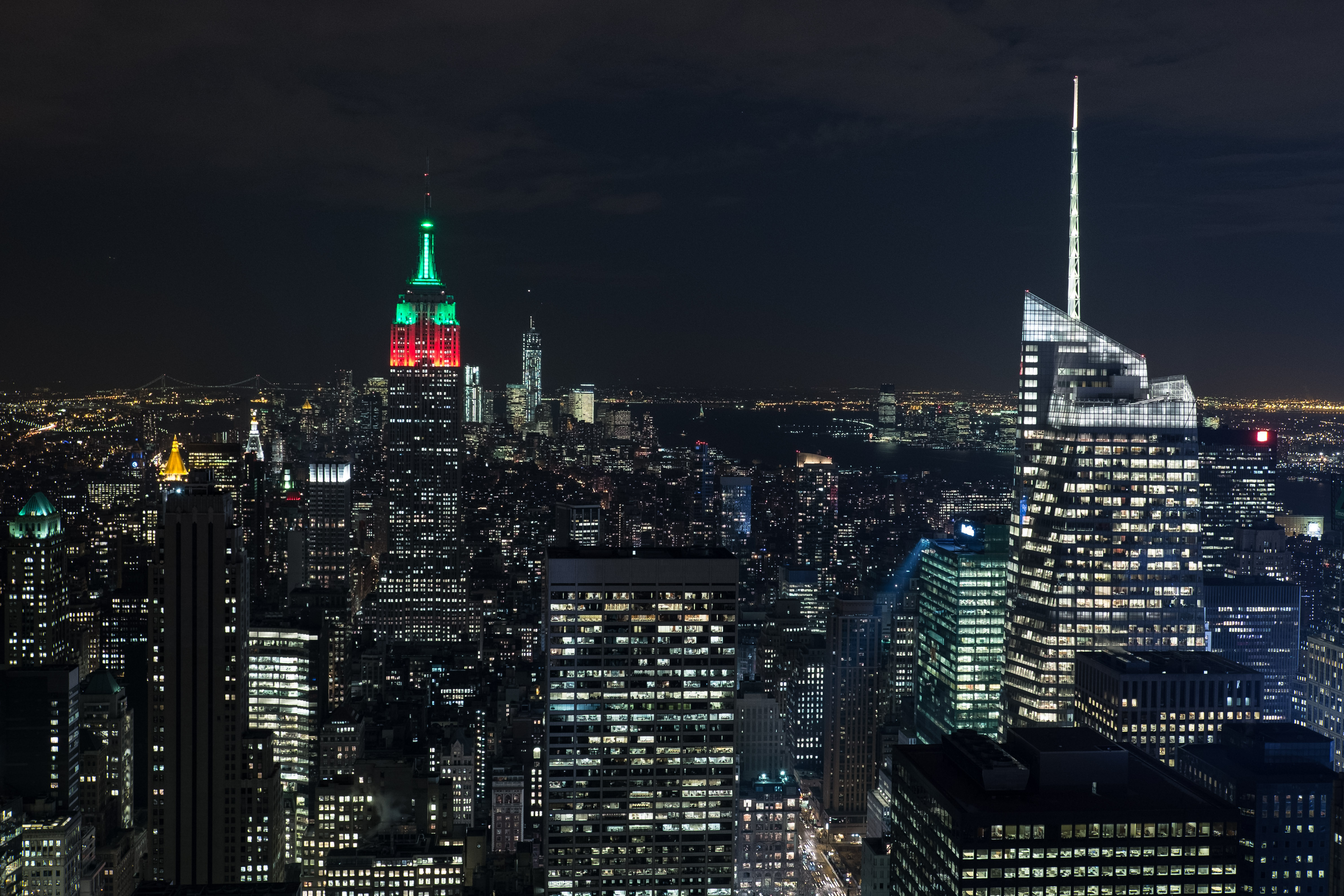 die Skyline von Manhattan mit dem Empire State Building
